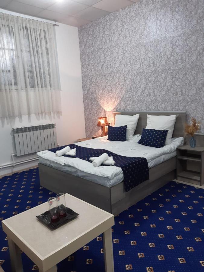 Lind Guest House B&B 久姆里 外观 照片