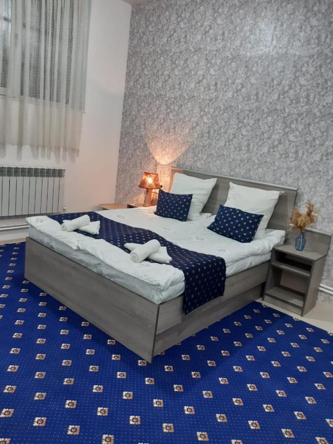 Lind Guest House B&B 久姆里 外观 照片