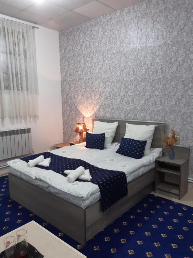 Lind Guest House B&B 久姆里 外观 照片