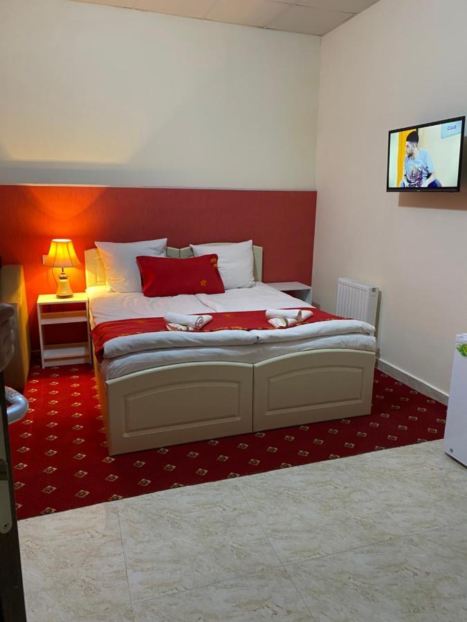 Lind Guest House B&B 久姆里 外观 照片